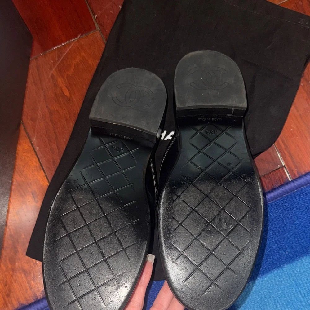 CHANEL Black Quilted Leather Slip-On Mules with Gold CC Hardware - Picture 3 of 6